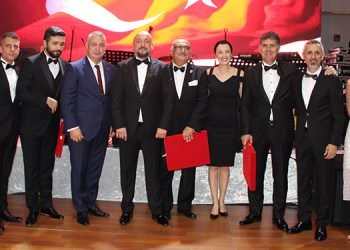 DENİZCİLİK SEKTÖRÜ CUMHURİYET YEMEĞİ’NDE BULUŞTU