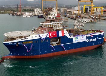 CEMRE TERSANESİ WIND OF HOPE GEMİSİNİ SUYA İNDİRDİ