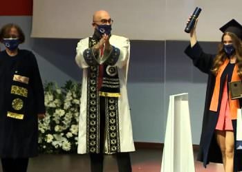 YTÜ 107. DÖNEM MEZUNLARINI UĞURLADI