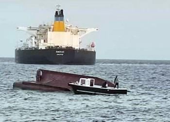 TÜRK BALIKÇI TEKNESİ YUNAN TANKERİYLE ÇATIŞTI