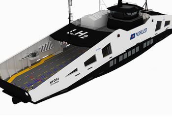 DÜNYANIN İLK HİDROJEN YAKITLI FERİBOTU SUYA İNİYOR