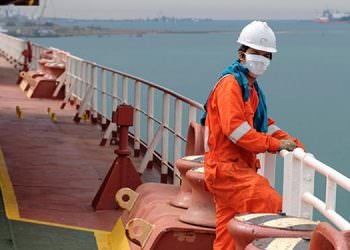 MÜRETTEBAT DEĞİŞİMİNDEKİ ZORLUKLAR DENİZCİLERİ SARSTI