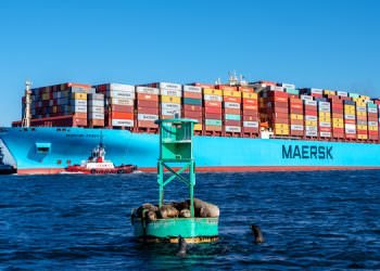 MAERSK ESSEN GEMİSİ FIRTINADA 750 KONTEYNER KAYBETTİ