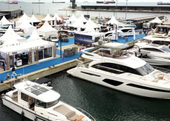 CNR AVRASYA BOAT SHOW DENİZDE, MİLYONLUK TEKNELERE EV SAHİPLİĞİ YAPTI