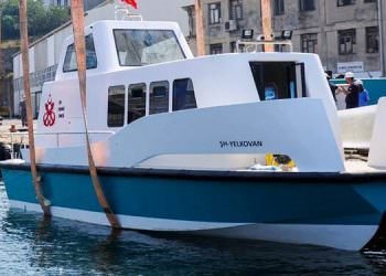 İSTANBUL’UN YENİ DENİZ TAKSİLERİ SUYA İNDİ