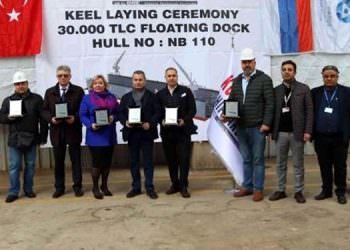 KUZEY STAR, ATOMFLOT İÇİN İNŞA ETTİĞİ YÜZER LİMANI KIZAĞA KOYDU