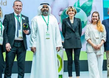 SIFIR EMİSYONLU RÖMORKÖR ZEETUG, ÖDÜLE DOYMUYOR