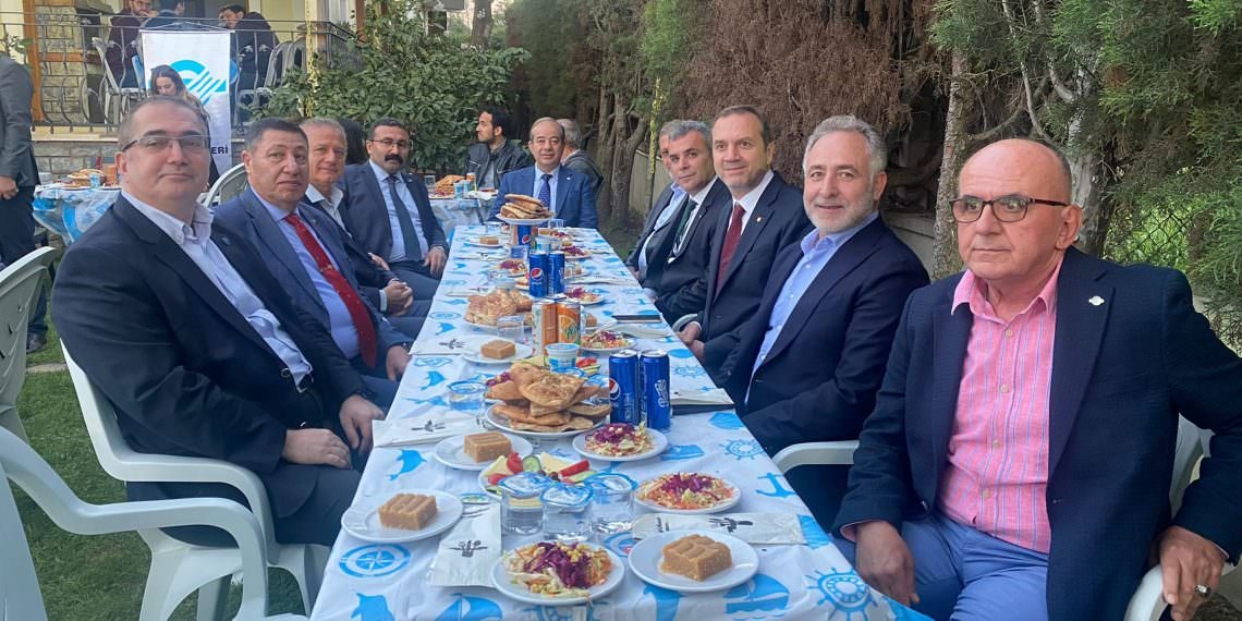 TMMOB GEMİ MÜHENDİSLERİ ODASI İFTAR YEMEĞİ DÜZENLEDİ