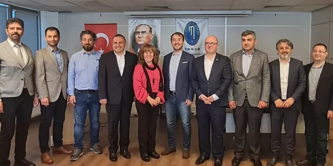 DEDEK’İN YENİ BAŞKANI SEÇİLDİ