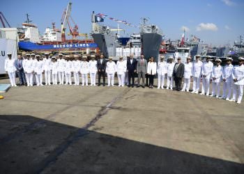 ANADOLU TERSANESİ  4  ÇIKARMA GEMİSİNİ AYNI ANDA TESLİM ETTİ