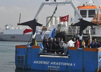 AKDENİZ ARAŞTIRMA 1 GEMİSİ LÜBNAN ‘DA