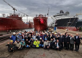 SANAYİ VE TEKNOLOJİ BAKANI MUSTAFA VARANK, TERSAN TERSANESİNİ ZİYARET ETTİ