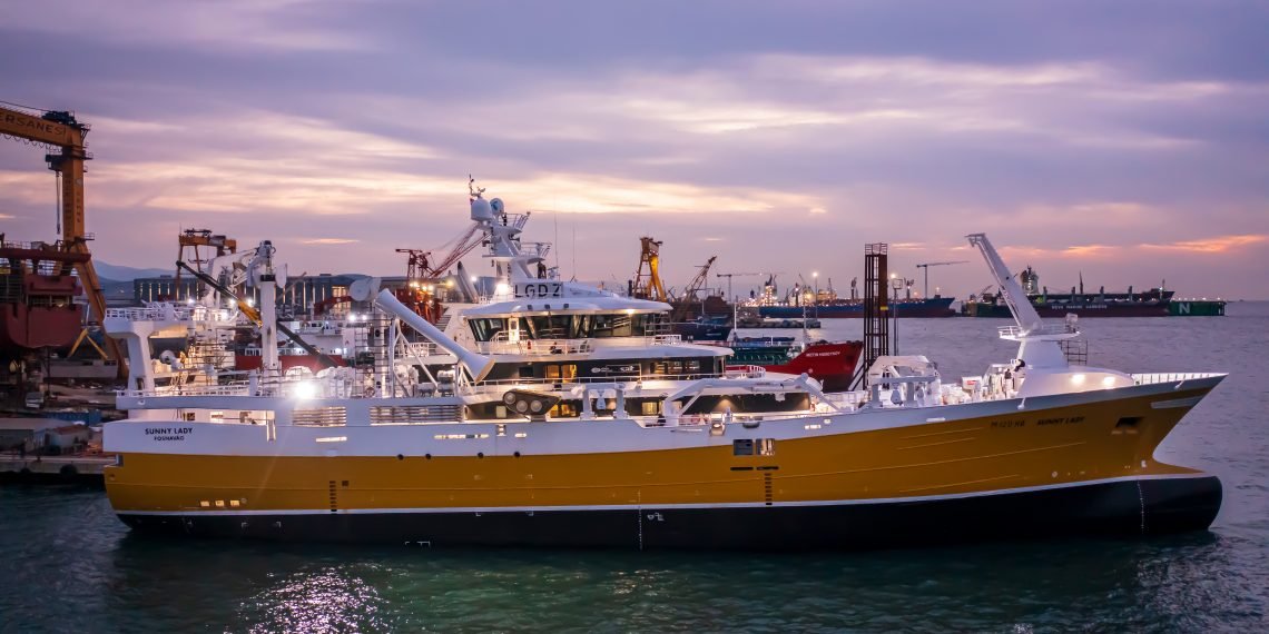 CEMRE TERSANESİ NB74 SUNNY LADY’İ TESLİM ETTİ