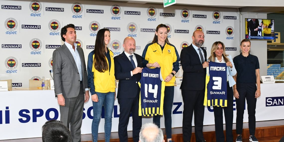 SANMAR DENİZCİLİK FENERBAHÇE OPET KADIN VOLEYBOL TAKIMININ ‘’FORMA SIRT SPONSORU ‘’ OLDU
