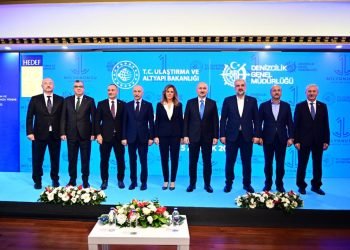 BİR MİLYONUNCU AMATÖR DENİZCİ BELGE TESLİM VE PROTOKOL İMZA TÖRENİ YAPILDI