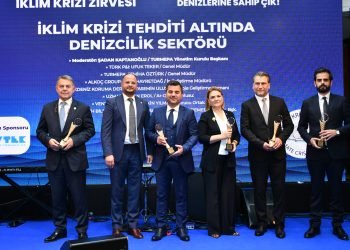 DENİZ YILDIZI VE ÇEVRE ÖDÜLLERİ SAHİPLERİNİ BULDU