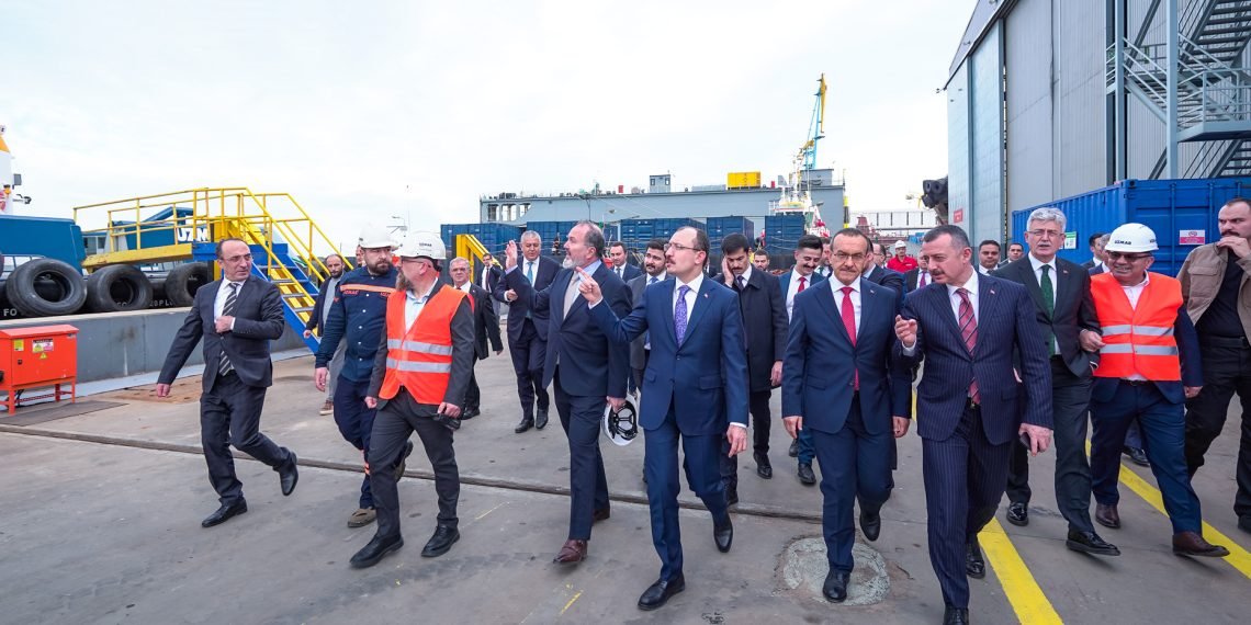 UZMAR TERSANESİ BAKAN MEHMET MUŞ’U AĞIRLADI