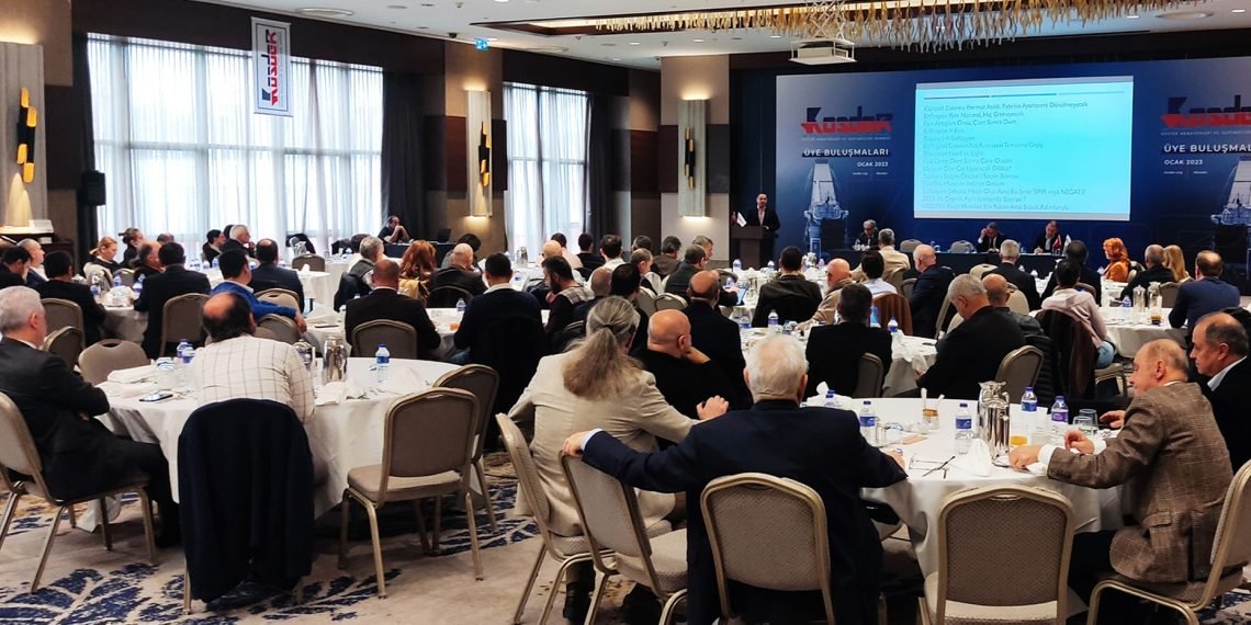 KOSDER ÜYELERİ KAHVALTIDA BİR ARAYA GELDİ