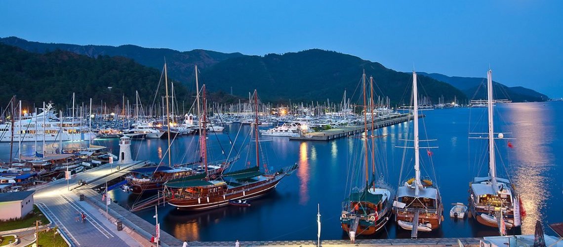 MARMARİS YAT LİMANI YENİLENİYOR