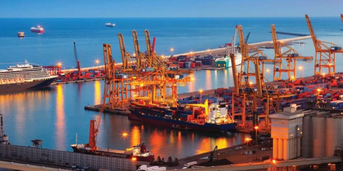 KÜRESEL DENİZ TİCARET FİLOSUNA 32 ADET DEV KONTEYNER GEMİSİ EKLENECEK