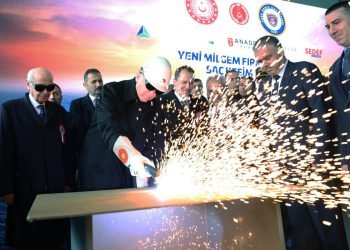 MİLGEM’DE 3 YENİ FIRKATEYN İÇİN İMZALAR ATILDI