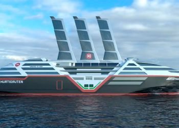 DÜNYA’DA İLK…GÜNEŞ PANELLİ YELKEN VE ELEKTRİK MOTORLU YOLCU GEMİSİ KONSEPTİ