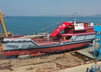 AGEM’İN İLK GEMİSİ SUYA İNDİRİLDİ