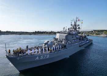 DENİZ HARP OKULU ÖĞRENCİLERİ ARNAVUTLUK ZİYARETİ GERÇEKLEŞTİRDİ