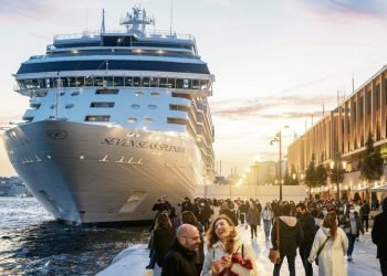 TÜRK LİMANLARINA 8 AYDA 719 KRUVAZİYER GEMİSİ YANAŞTI