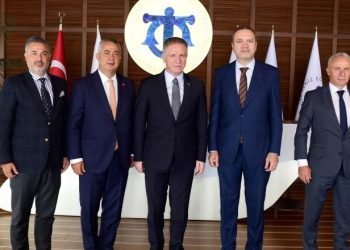 İSTANBUL VALİSİ DAVUT GÜL’DEN TAMER KIRAN ZİYARETİ