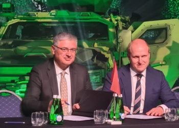 TÜRK SAVUNMA SANAYİSİ AVRUPA’DAKİ VARLIĞINI GÜÇLENDİRİYOR