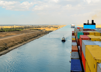 MISIR, 2024’TE SÜVEYŞ KANALI’NDAN GEÇİŞ ÜCRETİNİ YÜZDE 5 İLA 15 ARTIRACAK