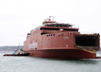 CEMRE TERSANESİ FUTURA’YI DENİZE İNDİRDİ