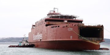 CEMRE TERSANESİ FUTURA’YI DENİZE İNDİRDİ