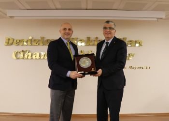 ÜNÜVAR GİSBİR’DE SEKTÖR TEMSİLCİLERİYLE BULUŞTU