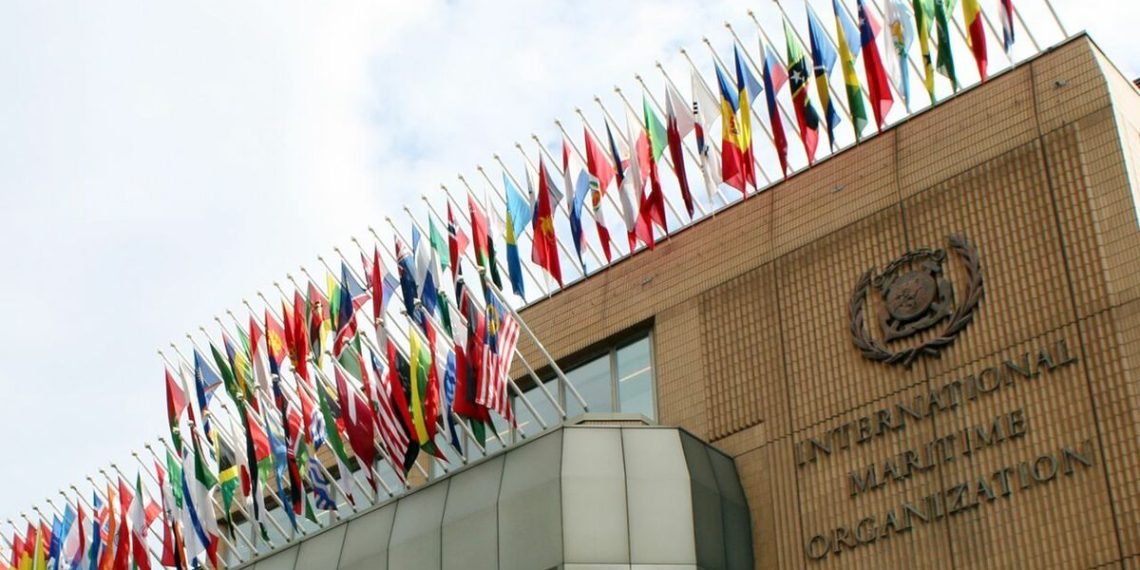 IMO: 18 DENİZCİLİK ŞİRKETİ ROTASINI KIZILDENİZ’DEN AFRİKA’YA ÇEVİRDİ