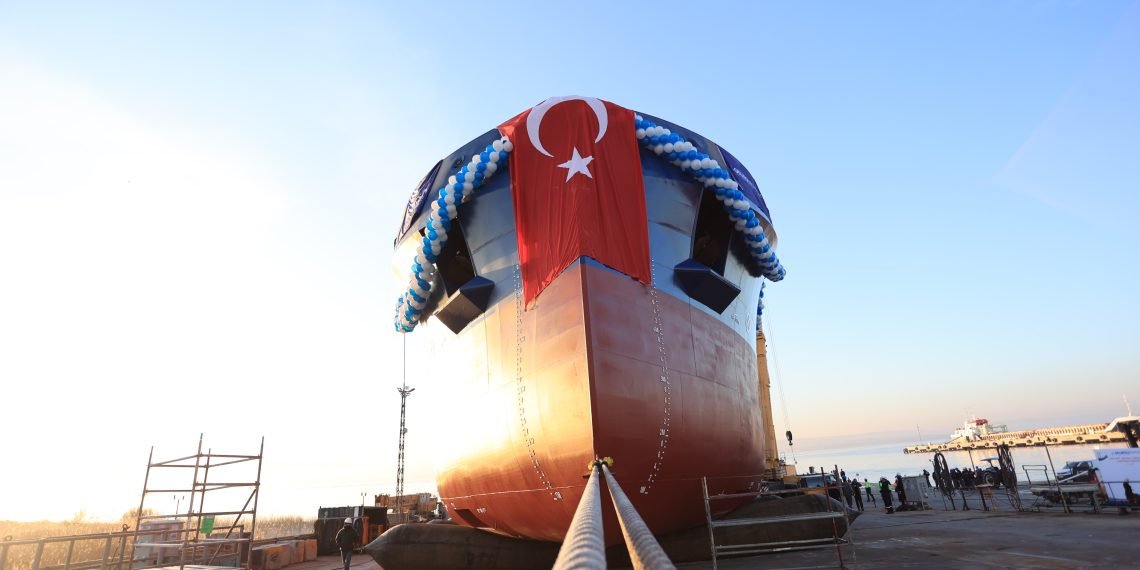 Gelibolu Tersanesi, genel kargo gemisini denize indirdi