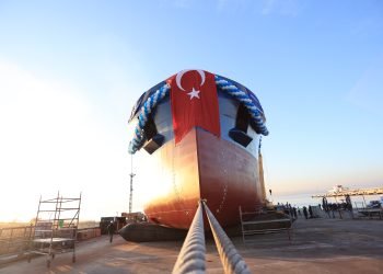 Gelibolu Tersanesi, genel kargo gemisini denize indirdi