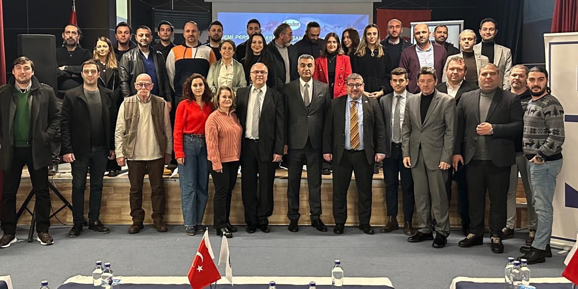 KOSDER’den gemilerde personel iletişimi konulu panel  