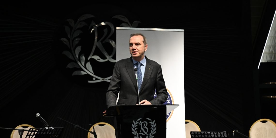 “Dünya beklendiğinden daha iyi şekilde toparladı”