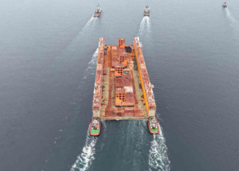 Beşiktaş Tersanesi’ne Dev Yatırım: Yüzer Havuz Tersaneye Ulaştı