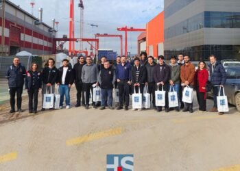 İTÜ öğrencilerinden Hat-San Shipyard’a ziyaret