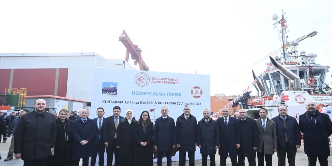 Kurtarma 19 ve 20 Römorkörleri Boğazlarda Göreve Başlıyor