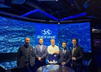 Sefine Shipyard, yeni yüzer havuzunu Singapur’da tanıttı