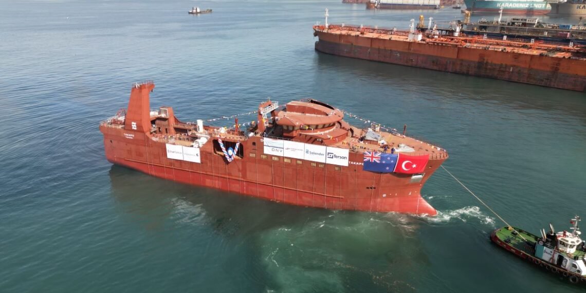 Tersan Tersanesi, Takapo’yu denize indirdi