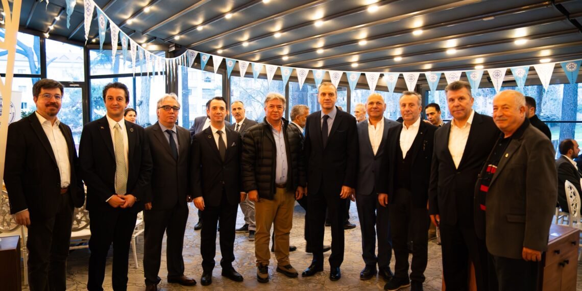 Beykoz Denizcilik Meslek Lisesi Mezunları Derneği’nden Geleneksel İftar Buluşması