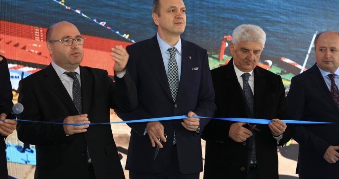 Yerli üretim DÖKER-1 Çamur Taşıma Barcı hizmete alındı