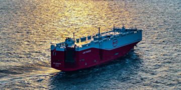 Dünyanın en büyük araç taşıma gemisi ‘Shenzhen’in yolculuğu başlıyor