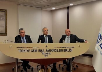 Bakan Uraloğlu, GİSBİR’i ziyaret etti: Gemi inşada yerlilik hedefi yükseliyor
