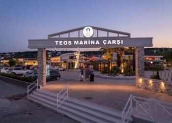 Teos Marina’da yaz akşamları sanatla buluşuyor
